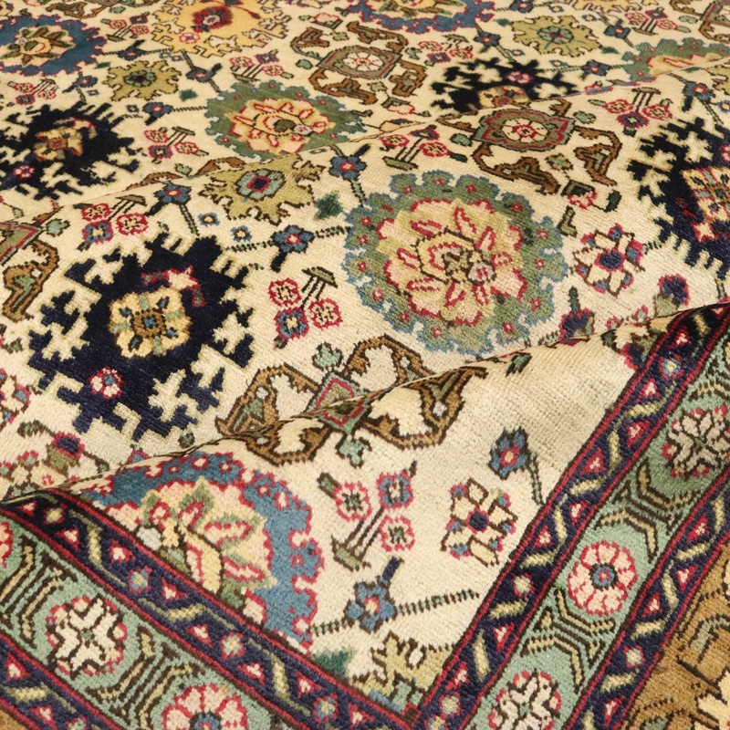 Tabriz Carpet 425x344