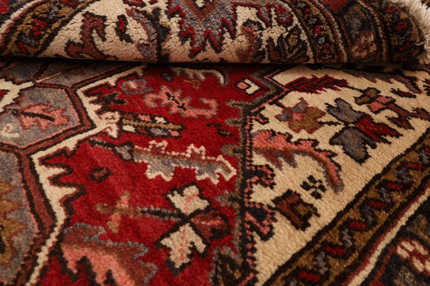 Heriz Carpet  146x94