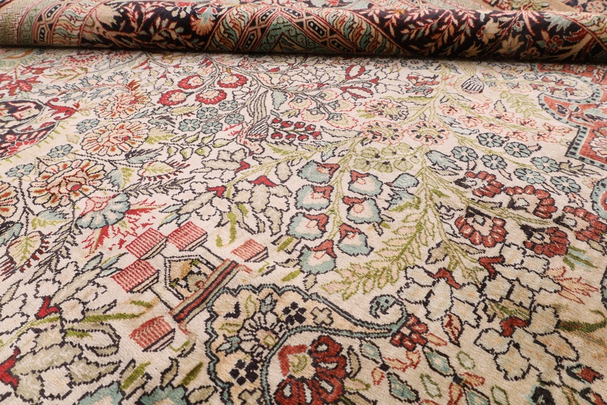 SilkChina carpet 190x130