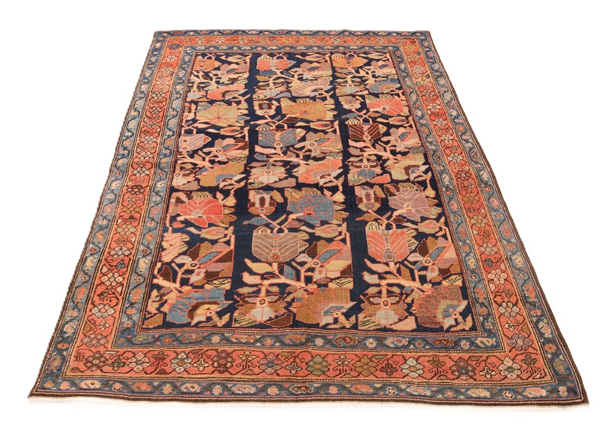 Antique  Azerbeijan  Carpet 190x133