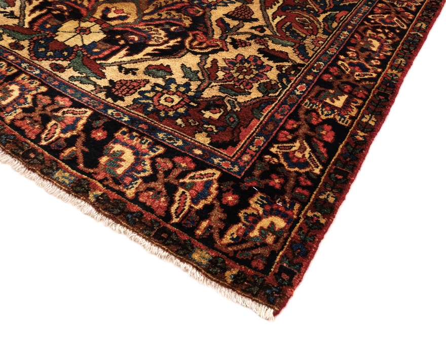 Antique BAKHTIAR Carpet  202x141