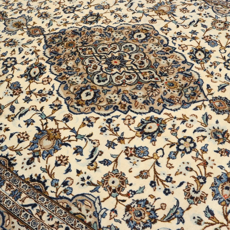 Kashan Carpet 351x245