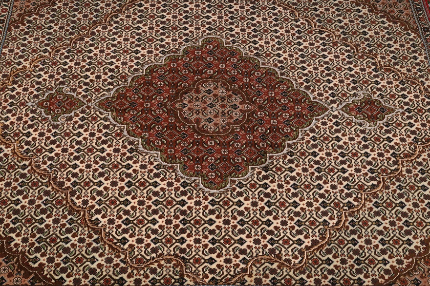Tabriz 40 Raj Mashahdi Akbar  Carpet  201x152
