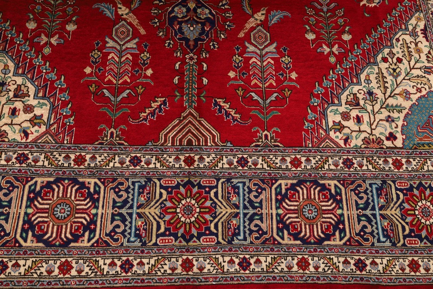 Tabriz Carpet 385x288
