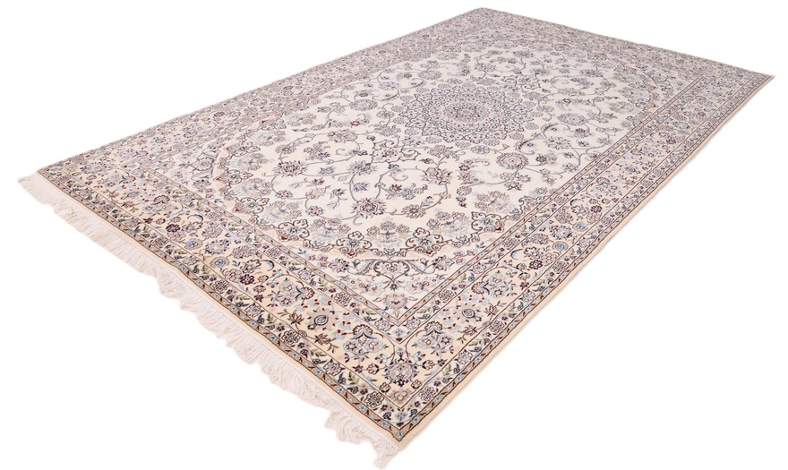 Nain 9 La Carpet  326x210