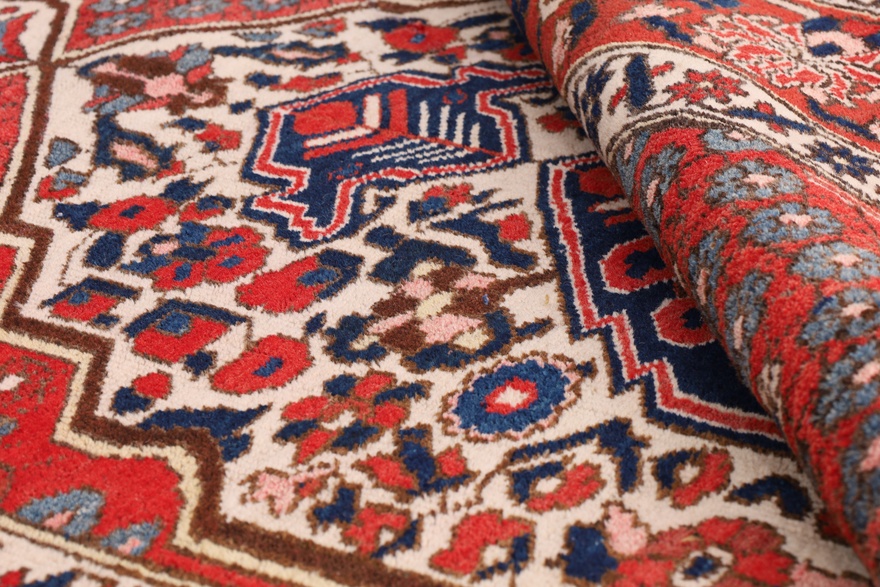 Bakhtiar Carpet 205x155