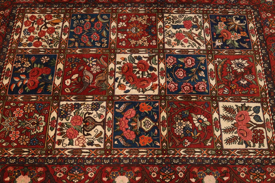 Bakhtiari Carpet 203x131