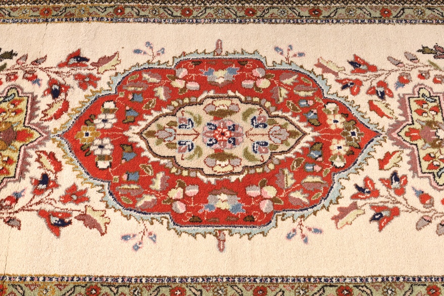 Tabriz Tabatabai Carpet 314x83