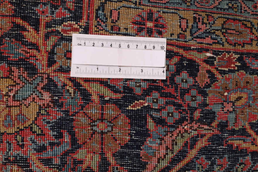 Sarugh Antique Carpet  280x190