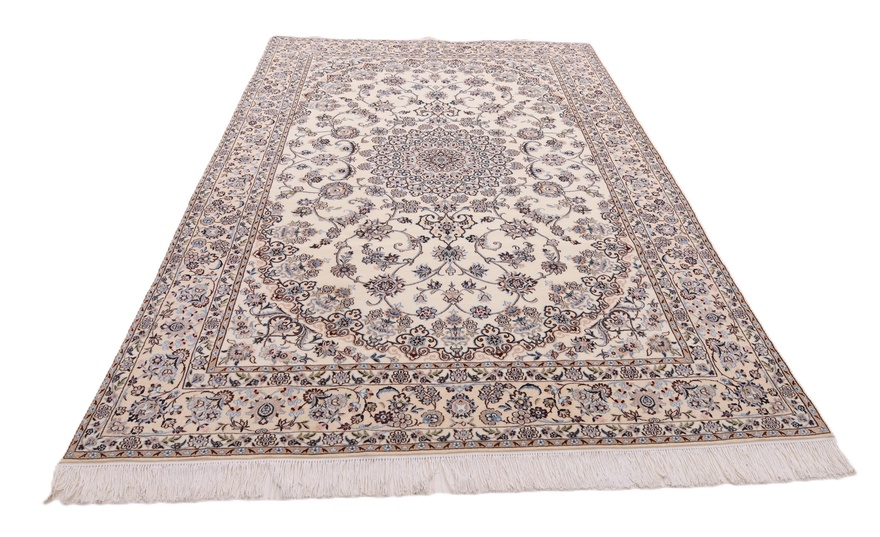 Nain 9 La Carpet  326x210