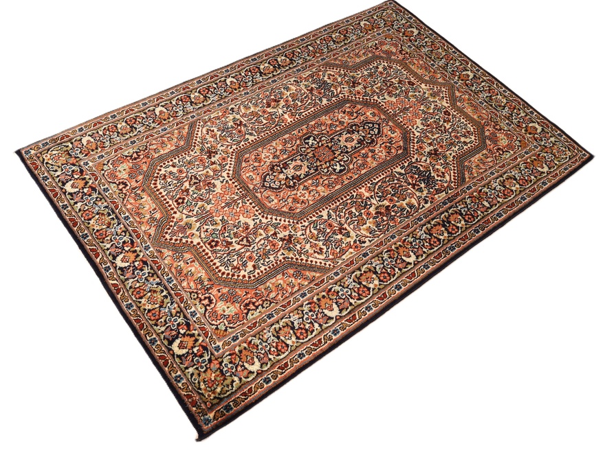 Kashmir Silk Carpet 122x83