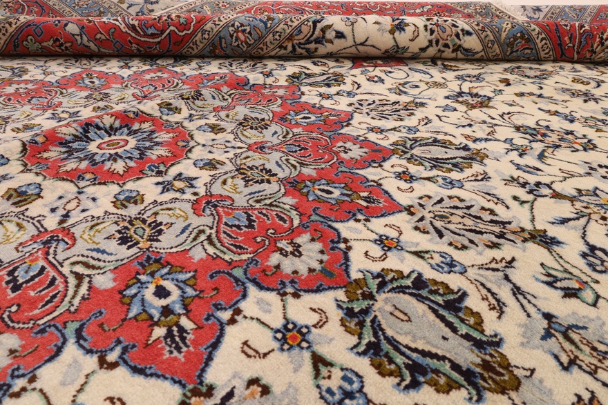 KashanFarshMahbrand carpet 417x300