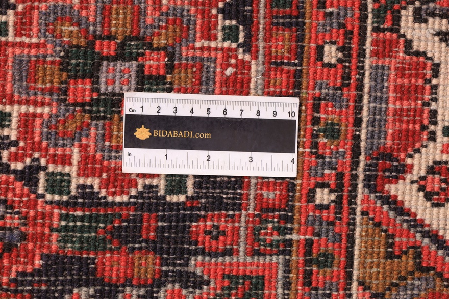 Heriz Carpet 347x261