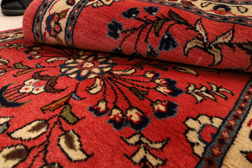 Sarouk Carpet  132x68