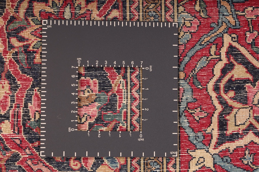 Antique Isfahan Carpet 203x142