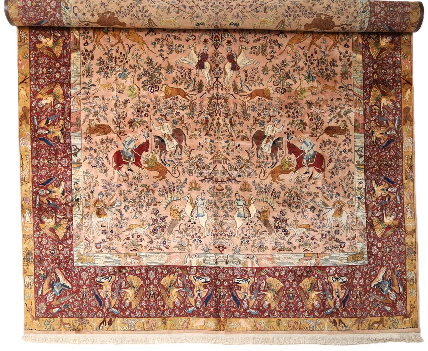 Antique Agra Carpet  573x369