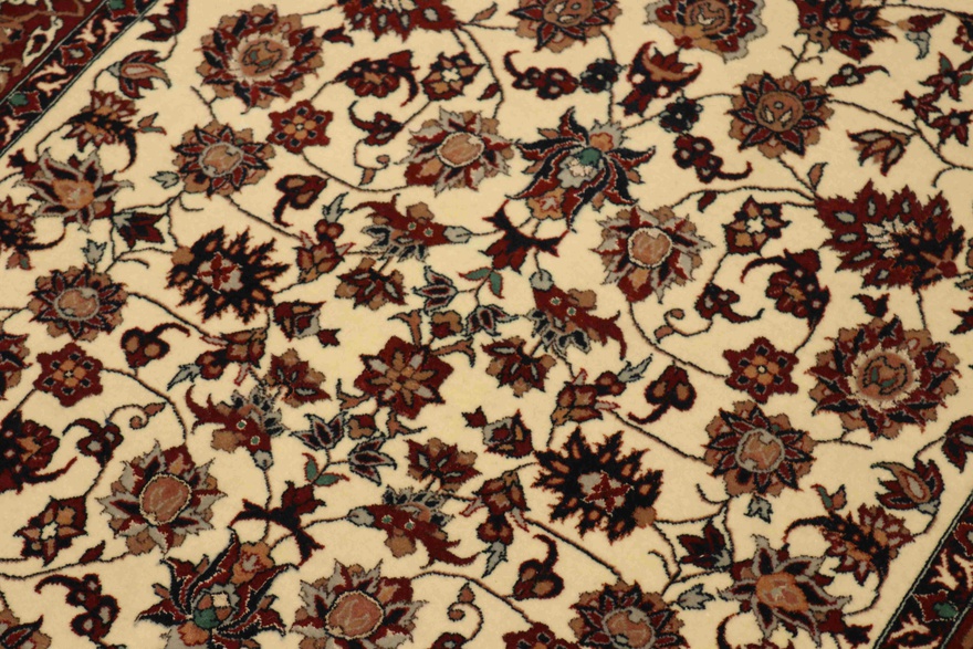 Isfahan Carpet 152x107