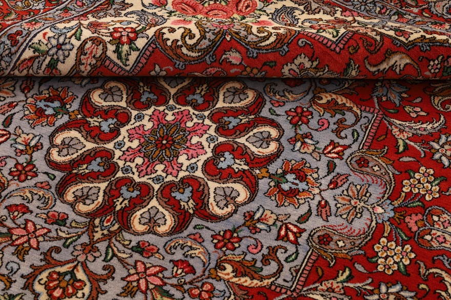 Bakhtiar Carpet 239x153