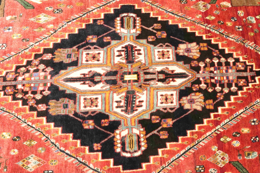 Ghashghai Carpet 270x163