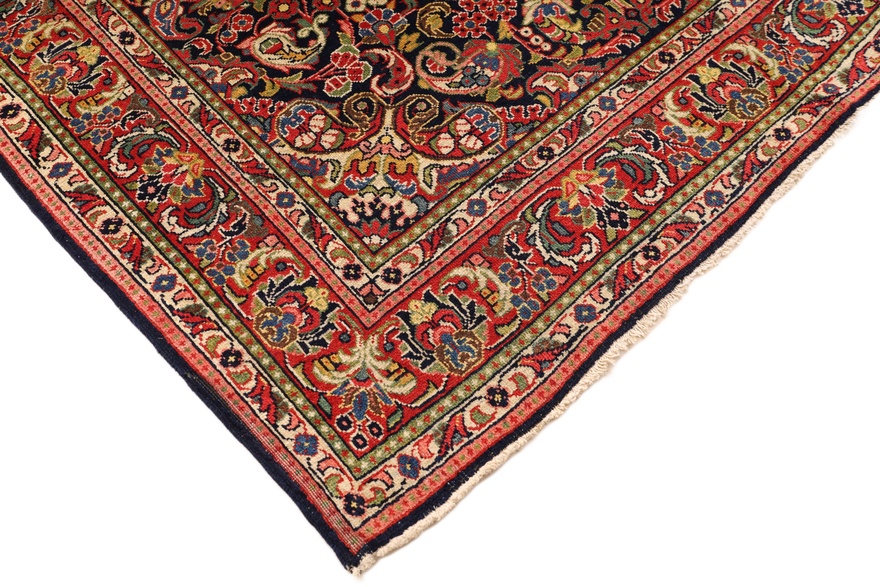 Antique Sarouk Carpet  200x134