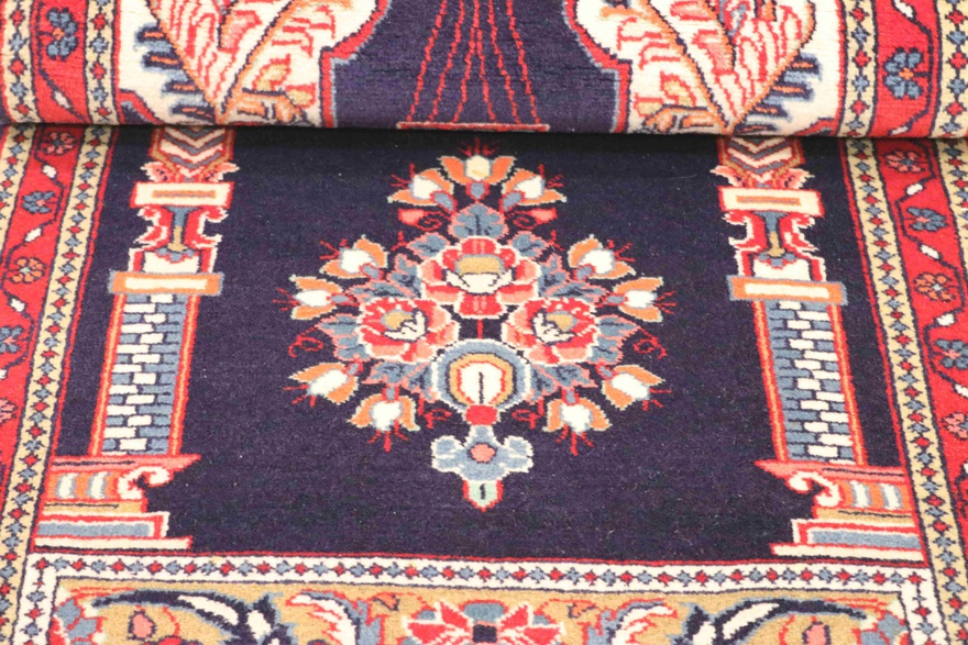 Sarough Carpet 134x61