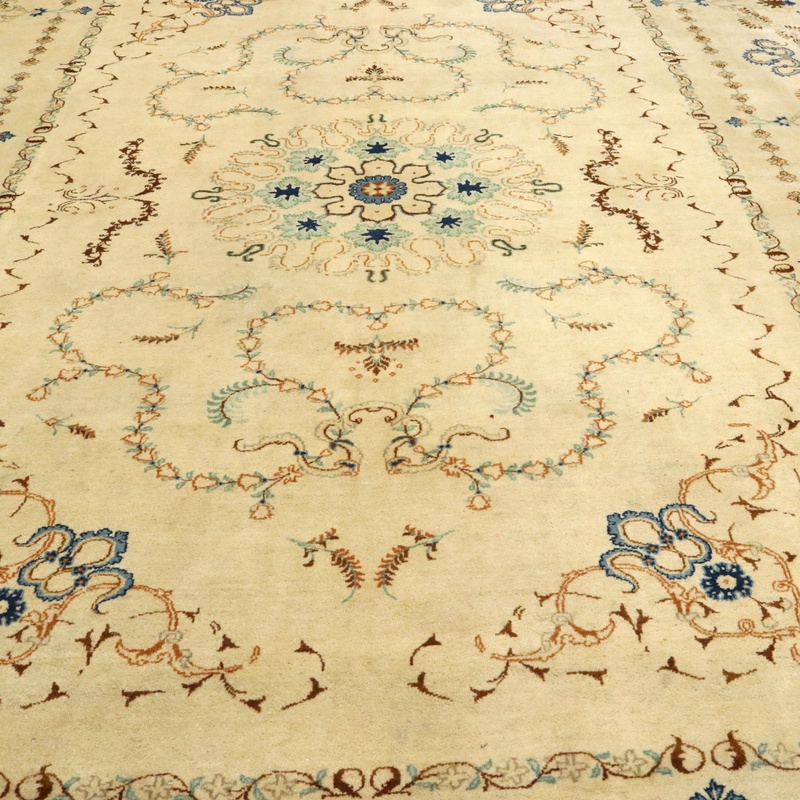 Kashan Carpet 369x269