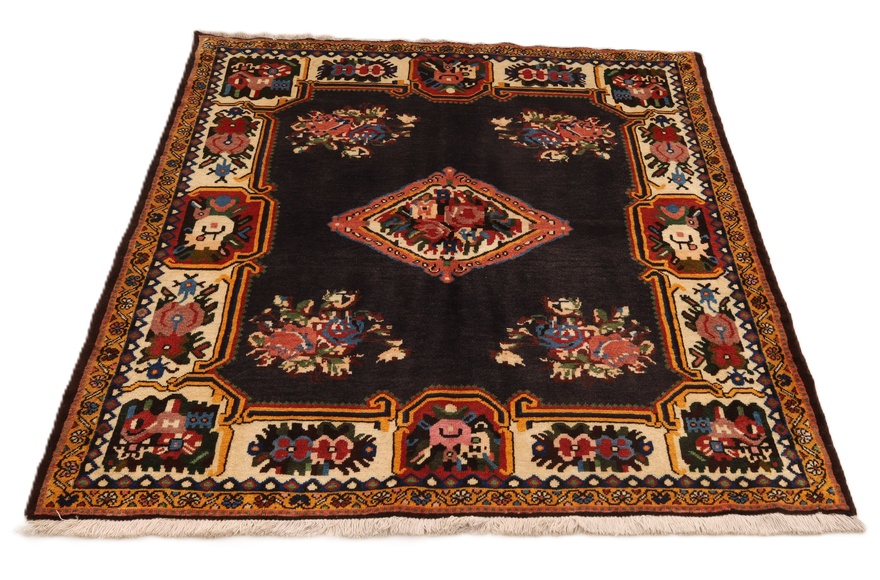 Bakhtiar Carpets 134x134