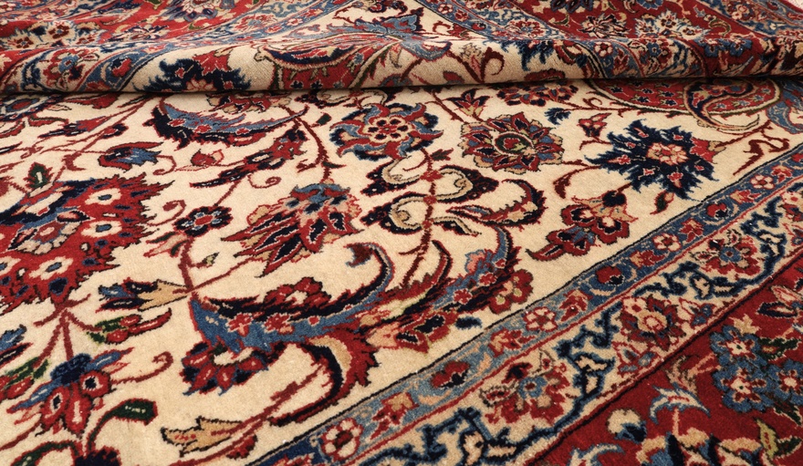 Antique ISFEHAN Carpet 225x148