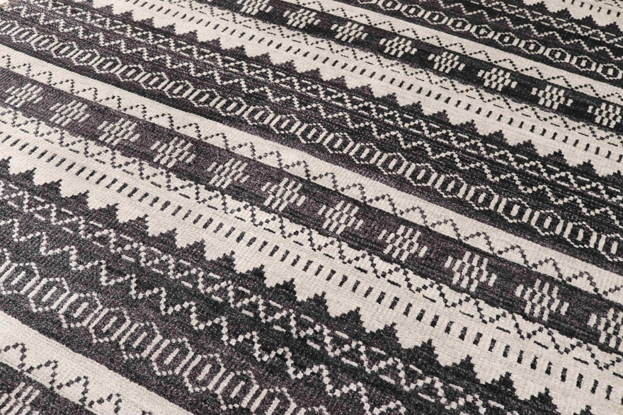 MODERN-IKAT Carpet 245x163