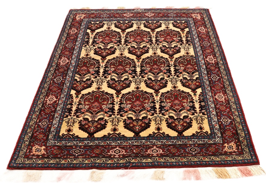 Senneh Silk Wrap Carpet 162x128