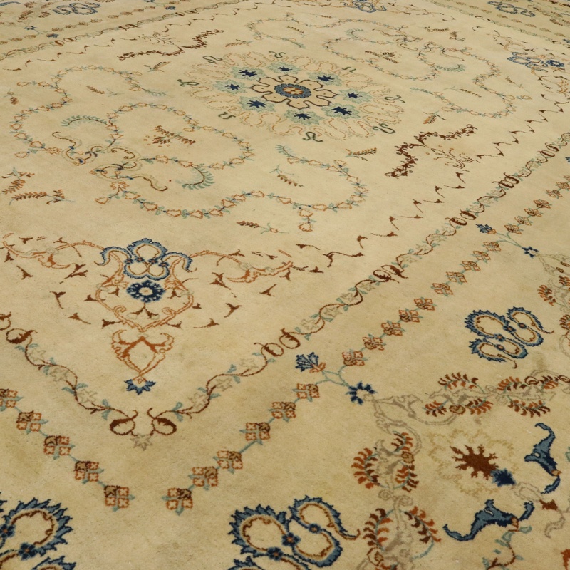 Kashan Carpet 369x269