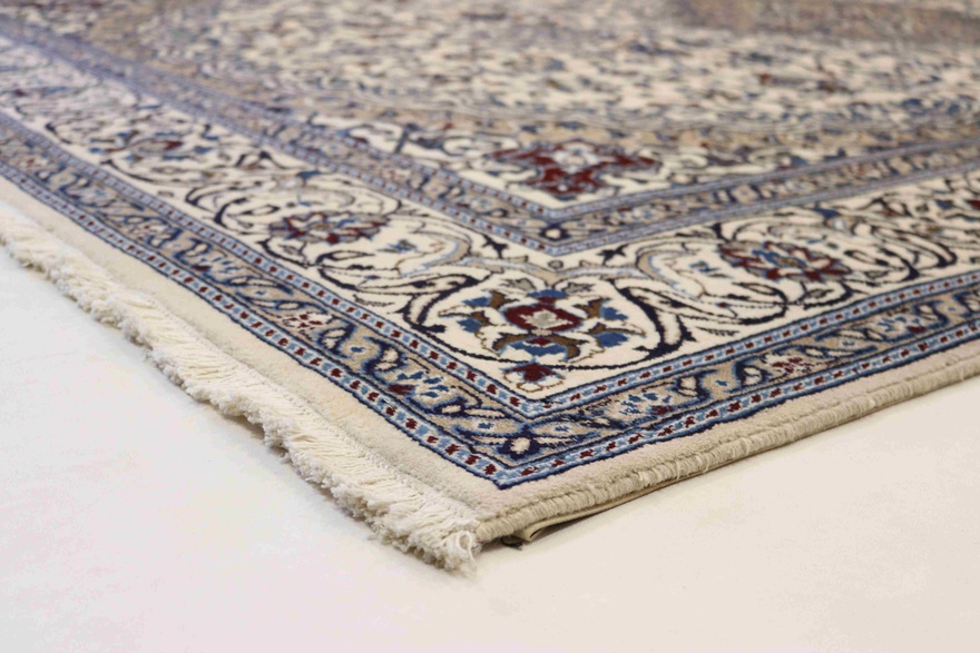 Nain Carpet 346x247