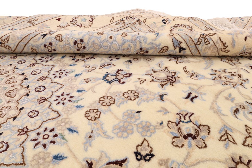 Nain 9 La Carpet  303x207