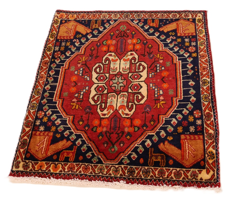 Ghashghai carpet  70x65