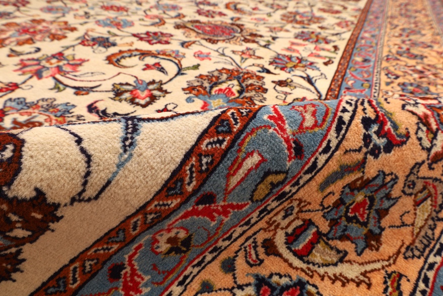 Sarouk Carpet 308x210