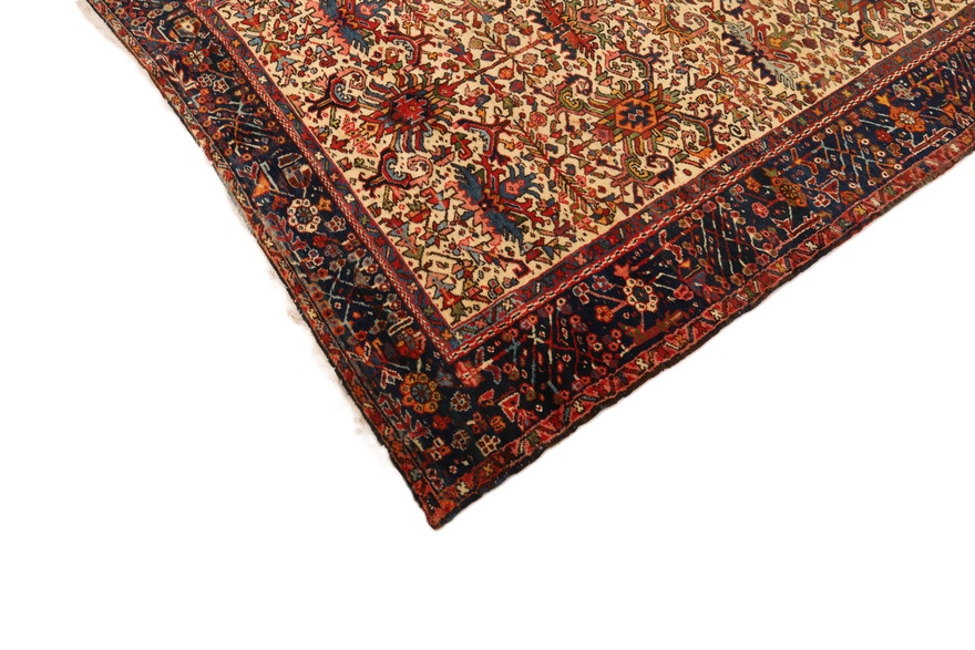 Heriz Antique Carpet 380x155