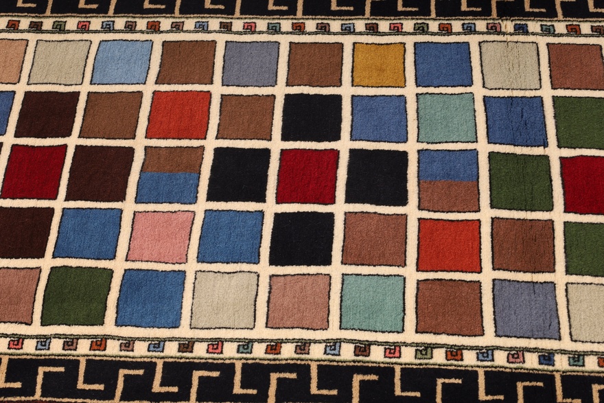 Sarouk Carpet 250x82