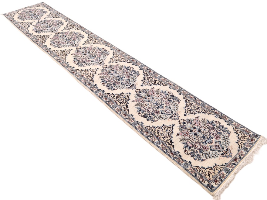 Nain 9La Carpet  395x72