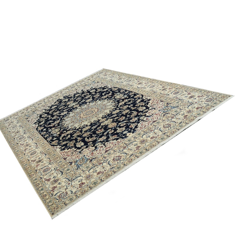 Nain9La Carpet  341x257