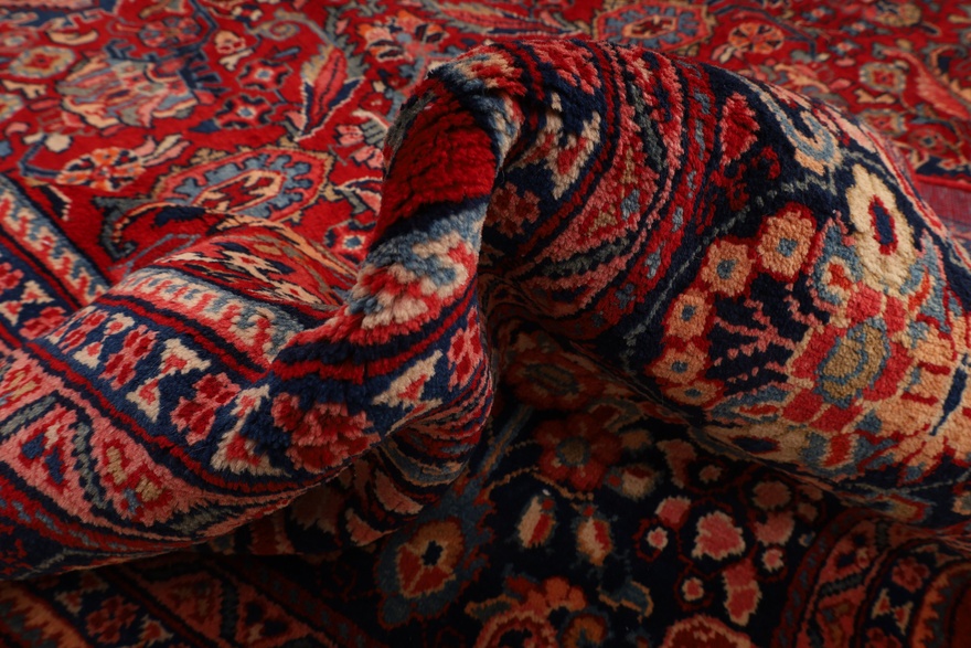 Sarouk Carpet  526x345