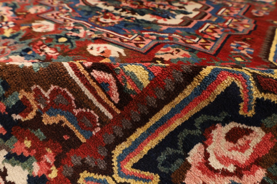 Antique Bakhtiar Carpet  248x162