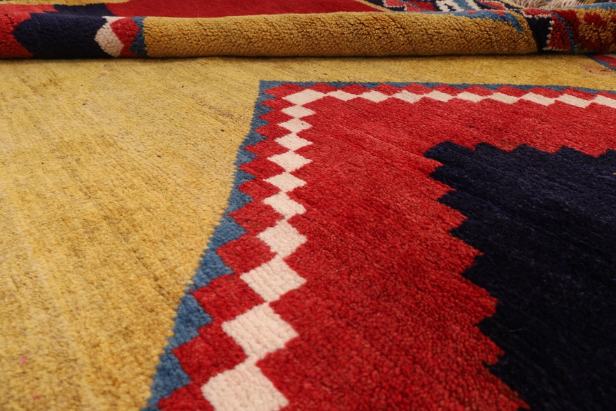 Ghashghai Carpet 200x152