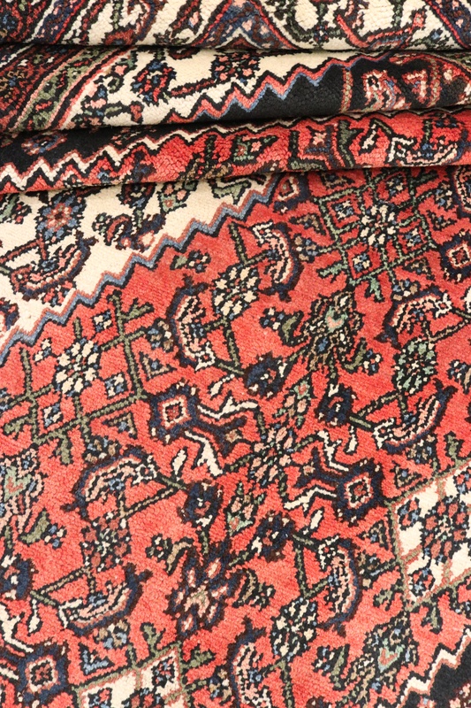 Hamadan Carpet 364x263