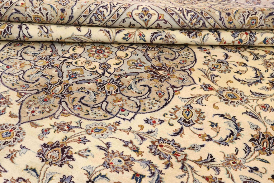 keshan Carpet 368x272