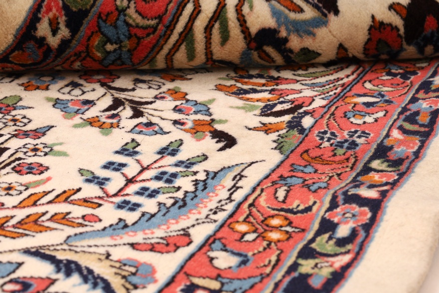 Sarouk Carpet  490x82