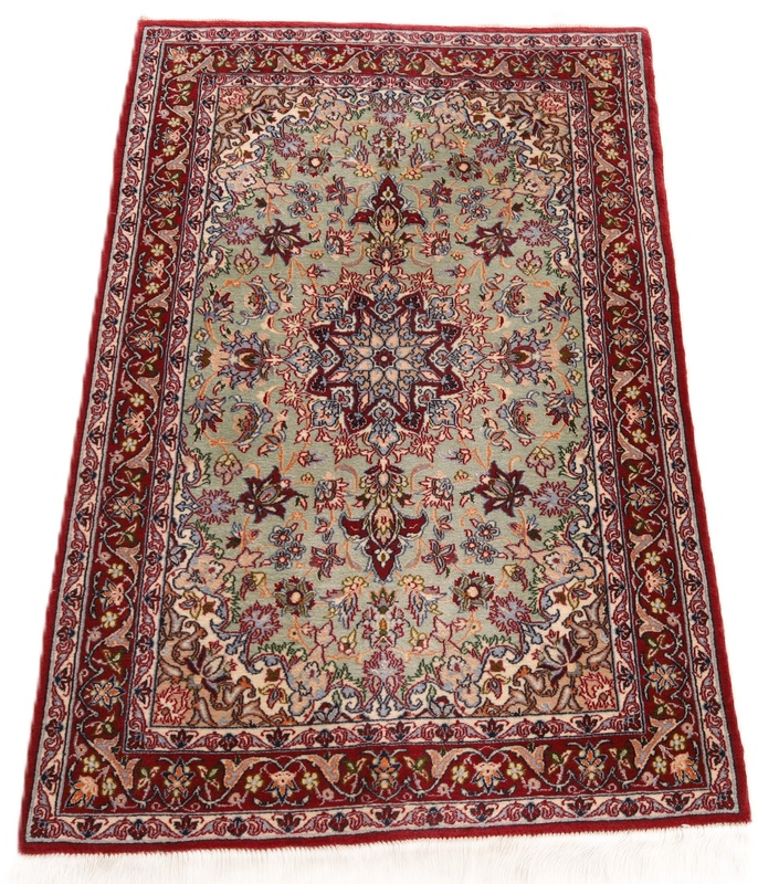 Isfehan Carpet 105x66