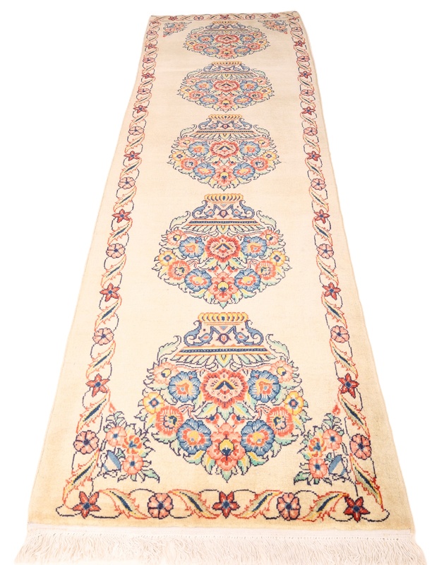 Sarough Carpet 298x90