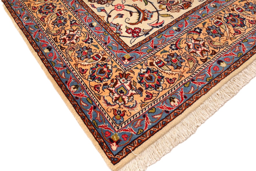 Sarouk Carpet 308x210