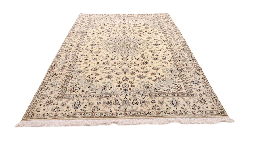 Nain 9 La Carpet  323x212