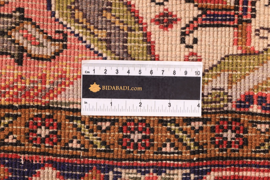 Heriz Carpet 279x213